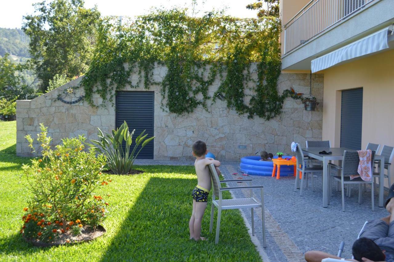 Al Ribeiro Apartment Povoa de Lanhoso Bagian luar foto
